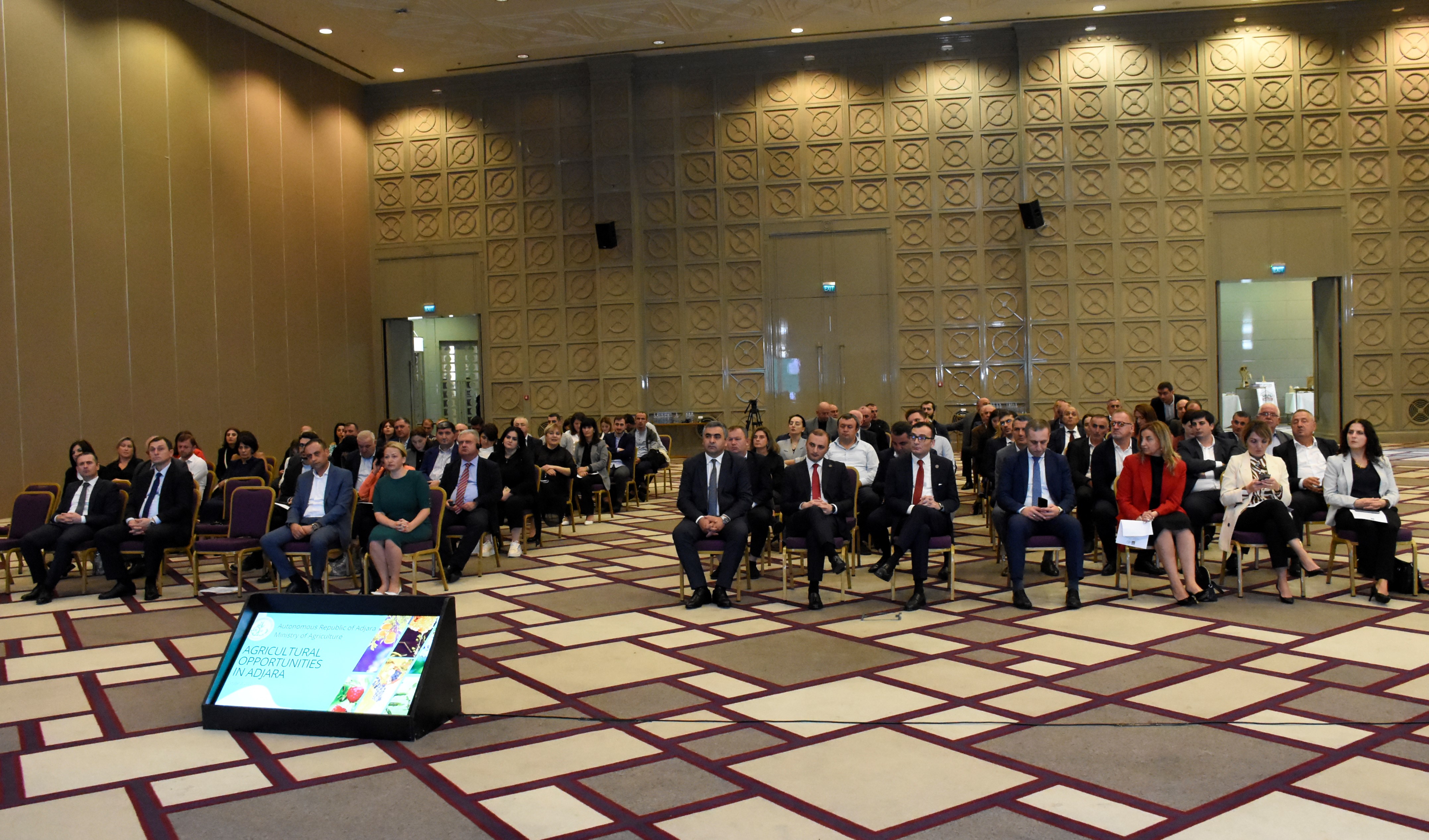 აჭარის უმაღლესი საბჭოს თავმჯდომარემ,  ბათუმში, ფორუმი  გახსნა