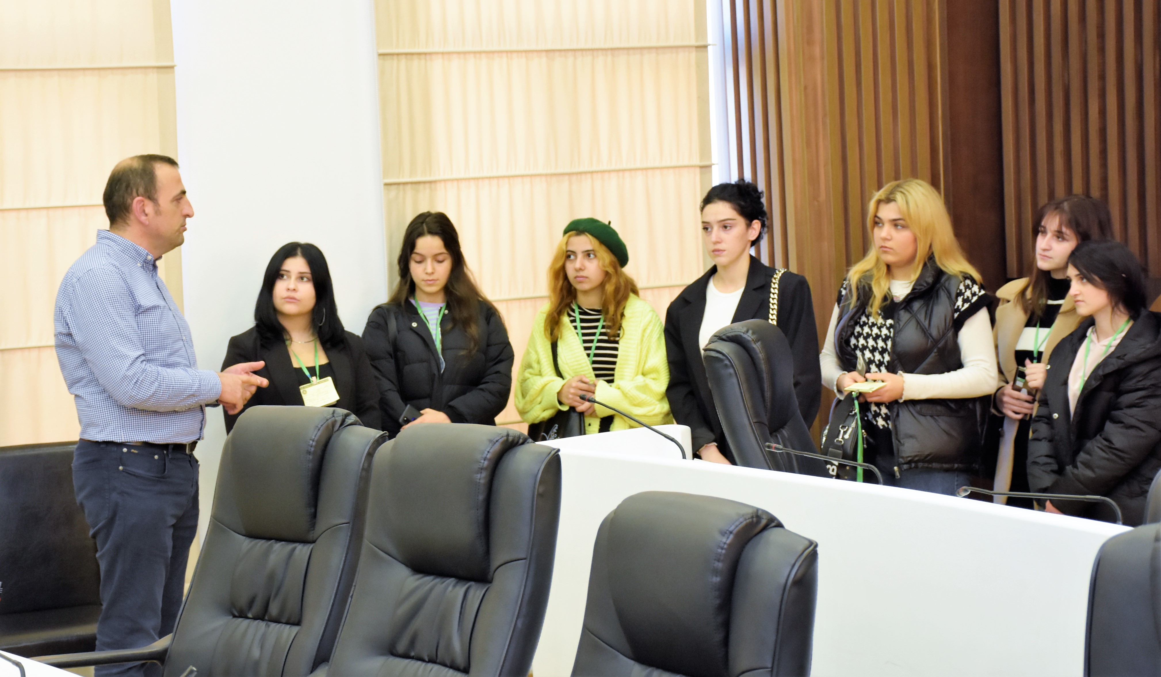 აჭარის უმაღლეს საბჭოში მორიგი ექსკურსია გაიმართა