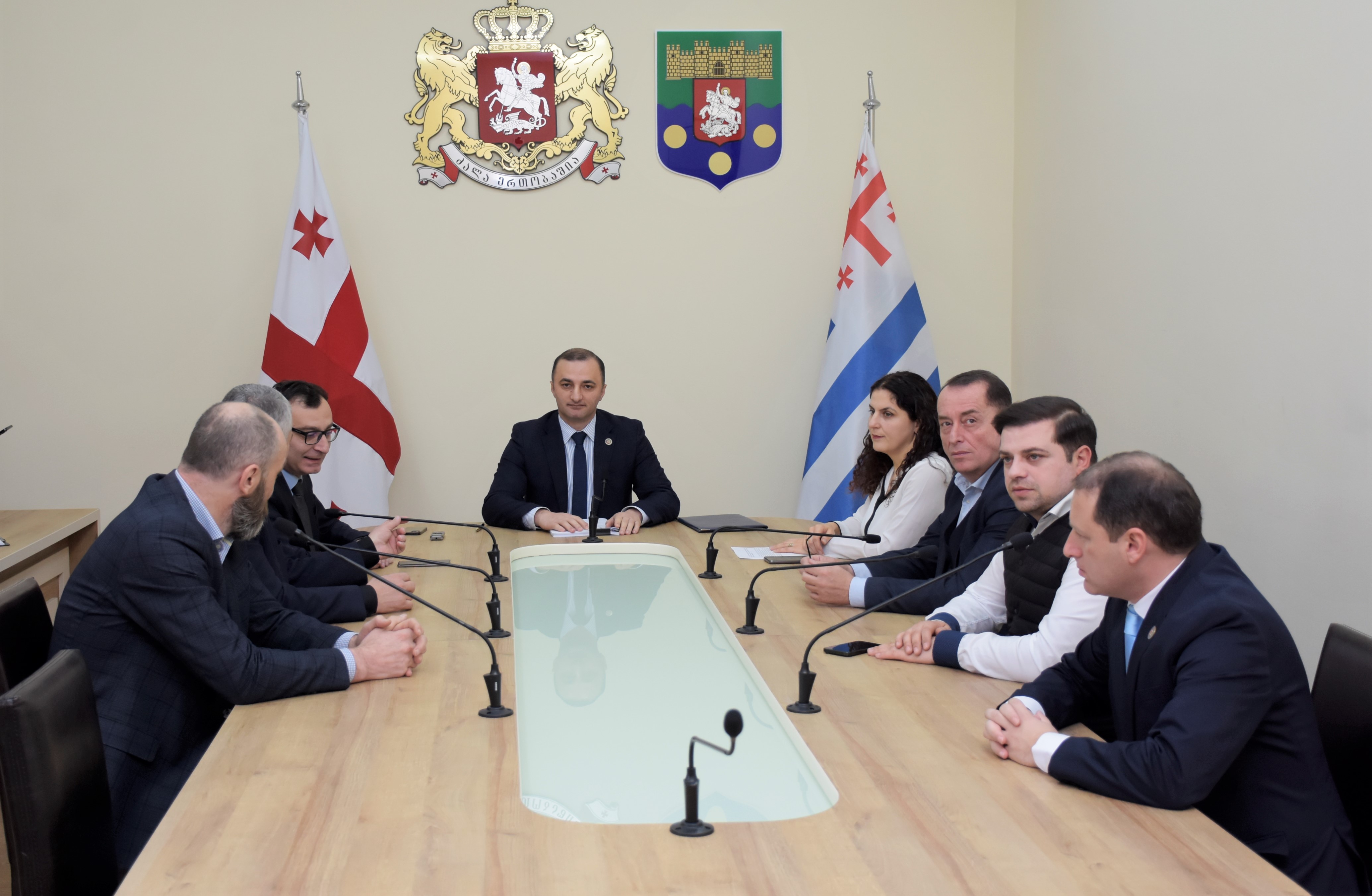 ბიუროს სხდომა