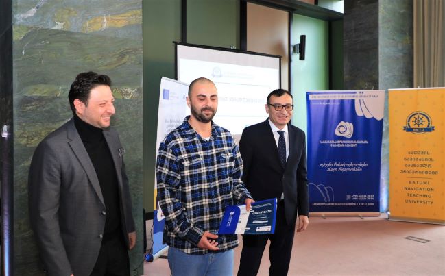 ტიტე აროშიძე და ილია ვერძაძე ''საზღვაო სფეროში დასაქმების ხელშეწყობის ქვეპროგრამის შედეგების შემაჯამებელ ღონისძიებას დაესწრნენ