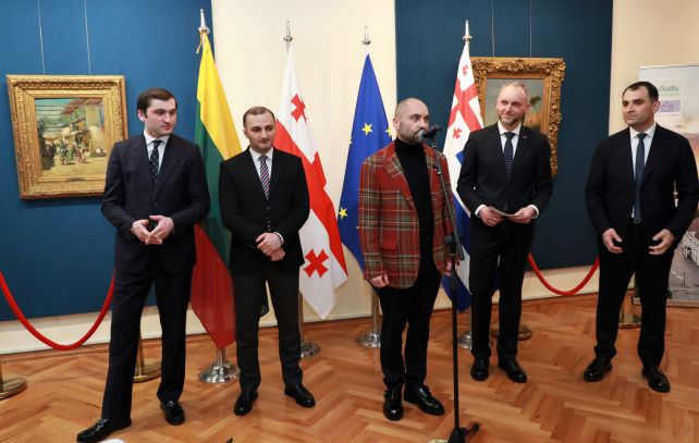 აჭარის უმაღლესი საბჭოს წევრები ლიეტუვას სახელმწიფოს აღდგენის დღისადმი მიძღვნილ ღონისძიებას დაესწრნენ