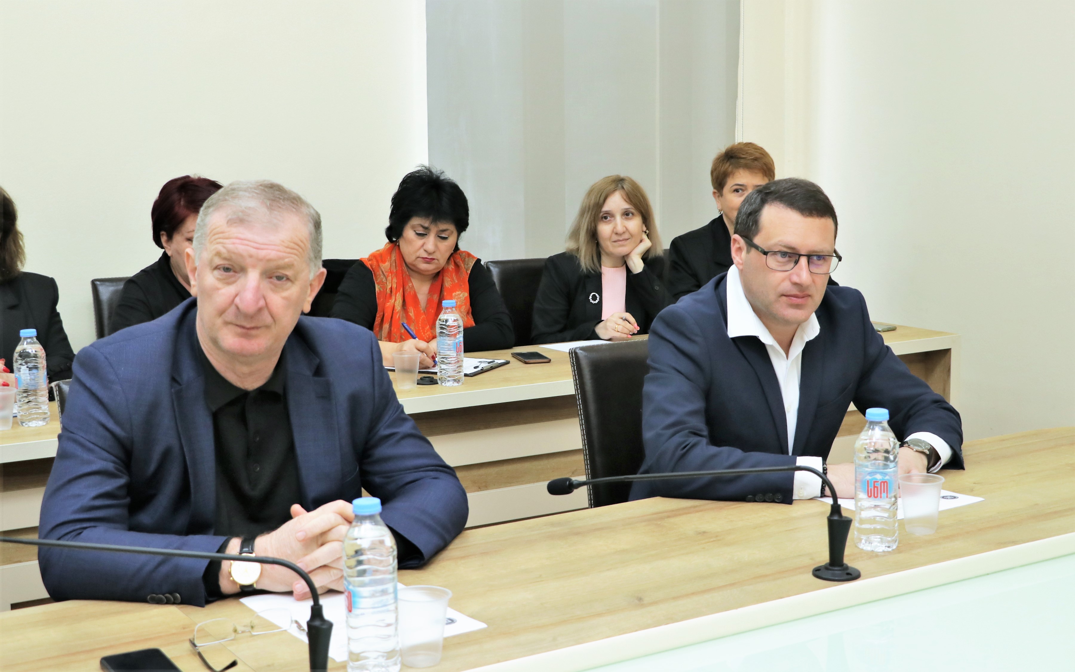 &nbsp;კომიტეტმა ანგარიში ცნობად მიიღო