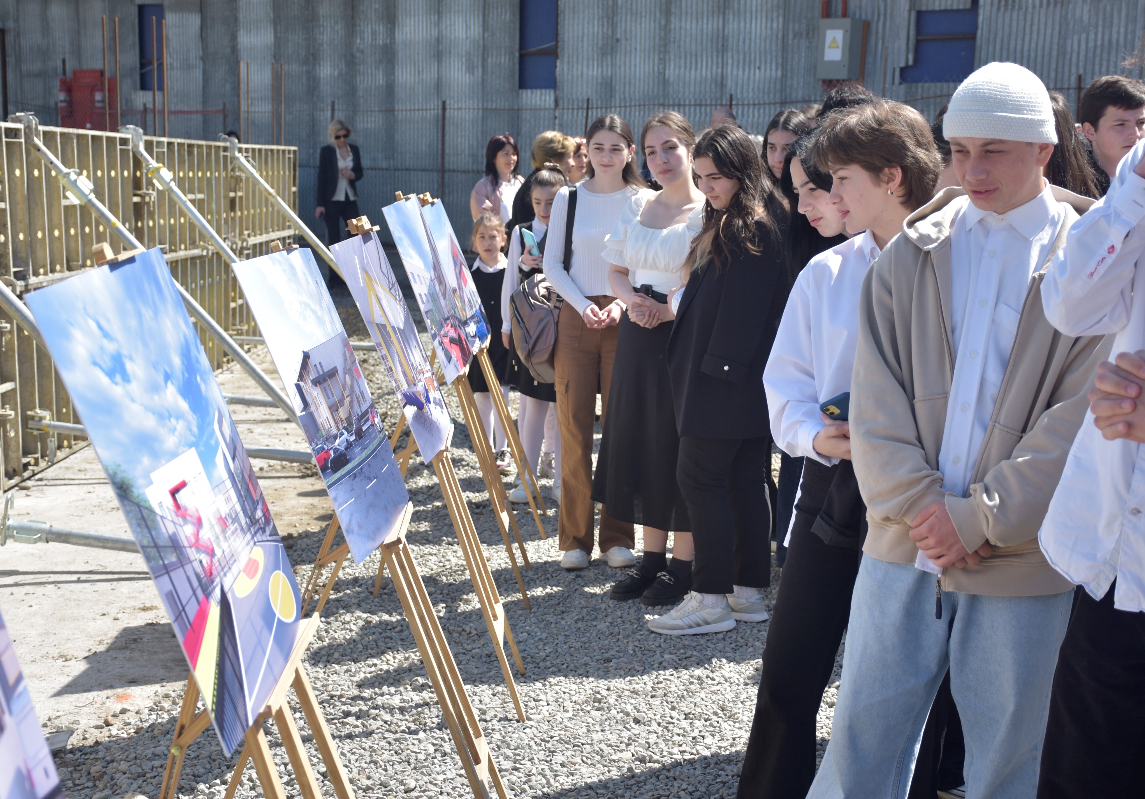 ბათუმის მე-16 საჯარო სკოლის საძირკველში სიმბოლური კაფსულა ჩაეშვა