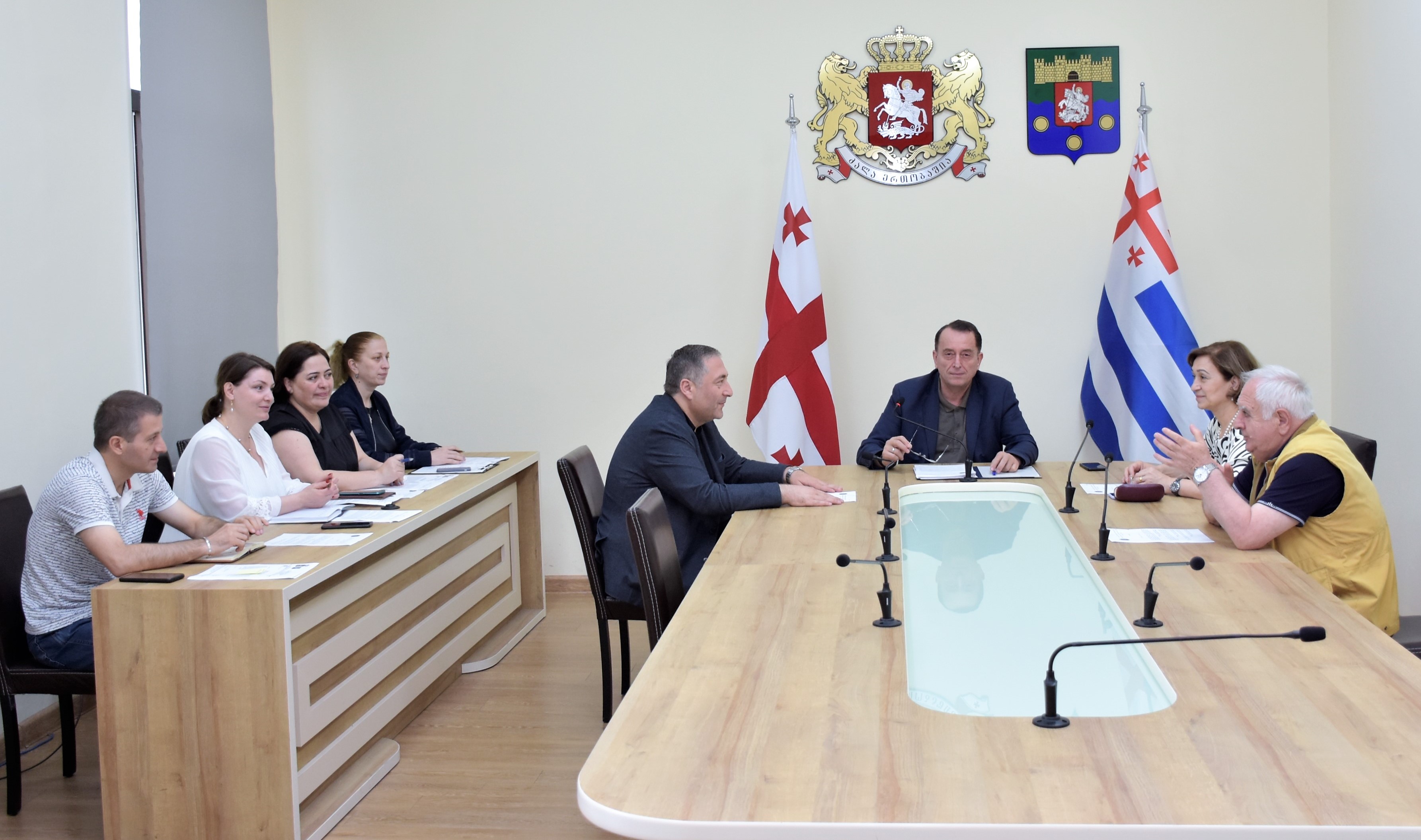  ჯანმრთელობის დაცვისა და სოციალურ საკითხთა კომიტეტის სხდომაზე 3 საკითხი განიხილეს