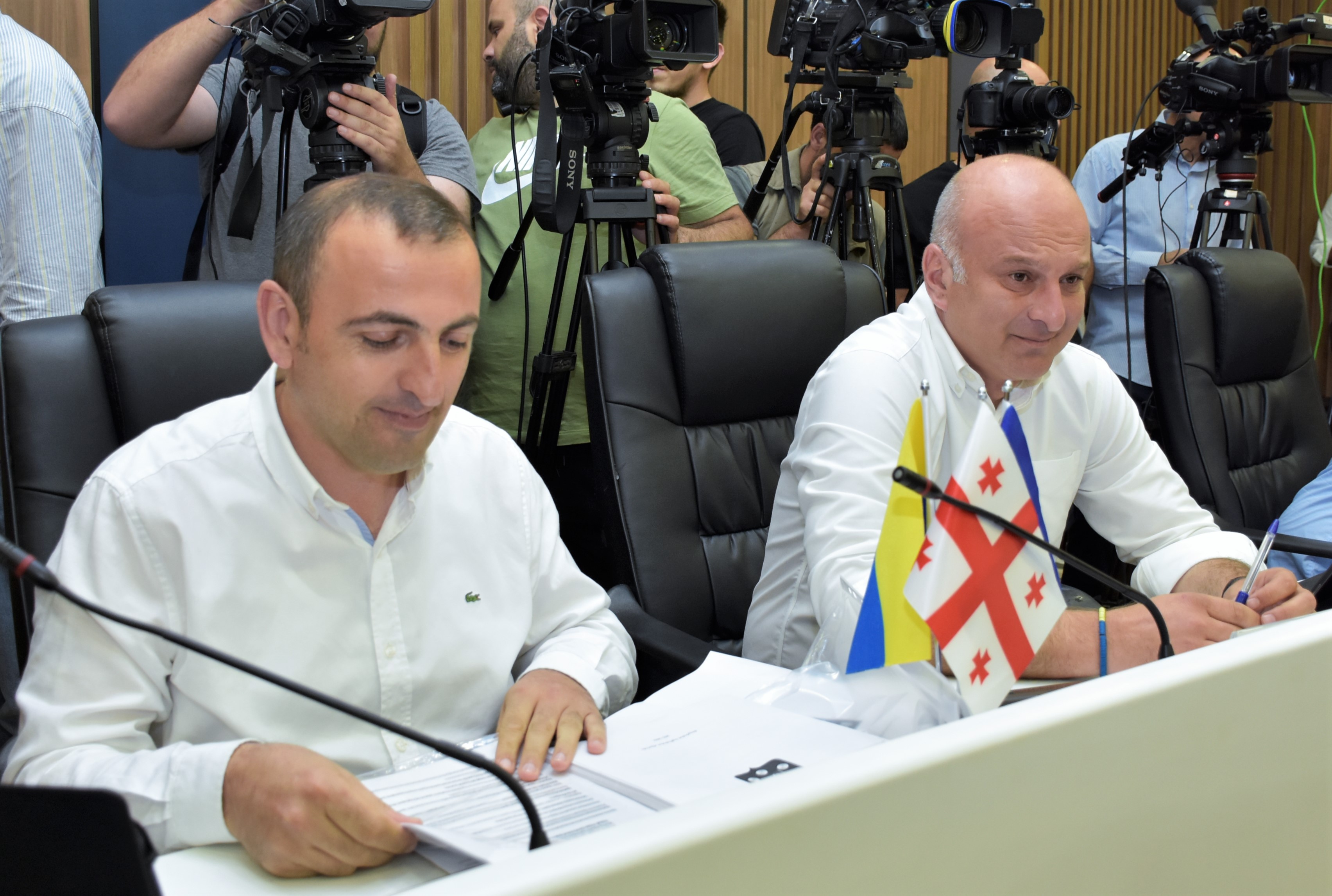 საგაზაფხულო სესია პლენარული სხდომით დაიხურა - კანონმდებლებმა აჭარის მთავრობის თავმჯდომარის ანგარიში მოისმინეს