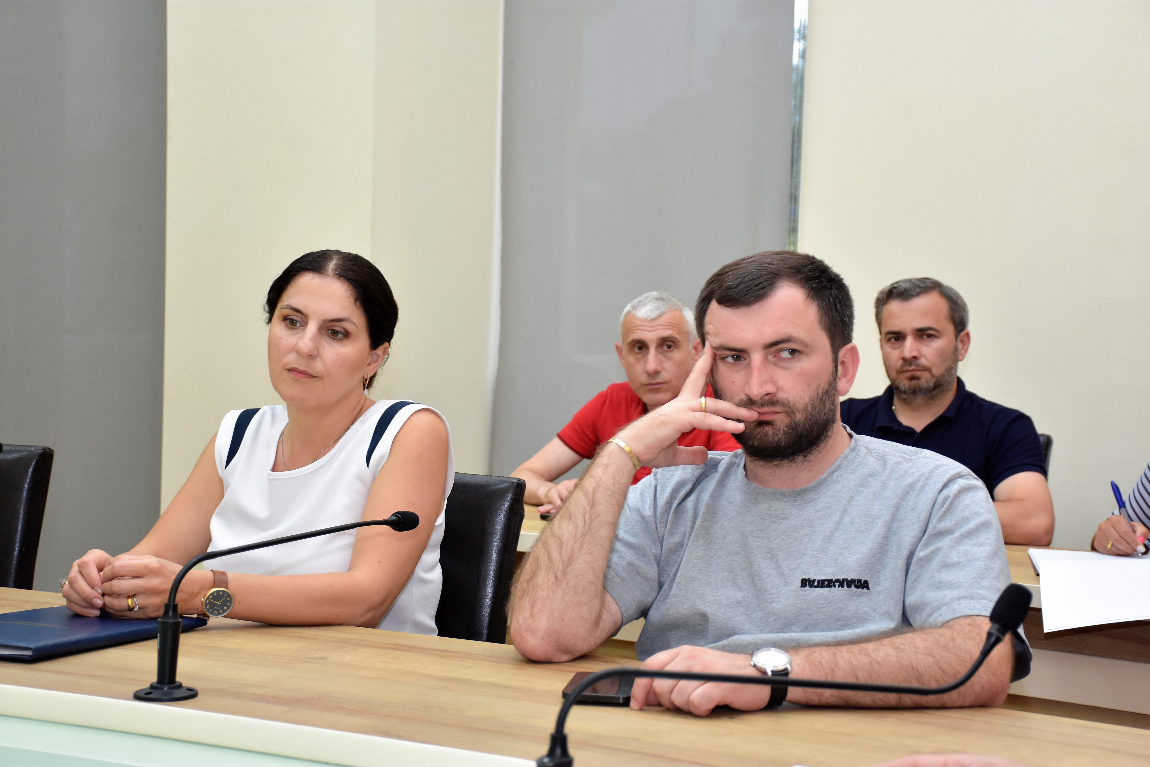 ბიუროს სხდომა