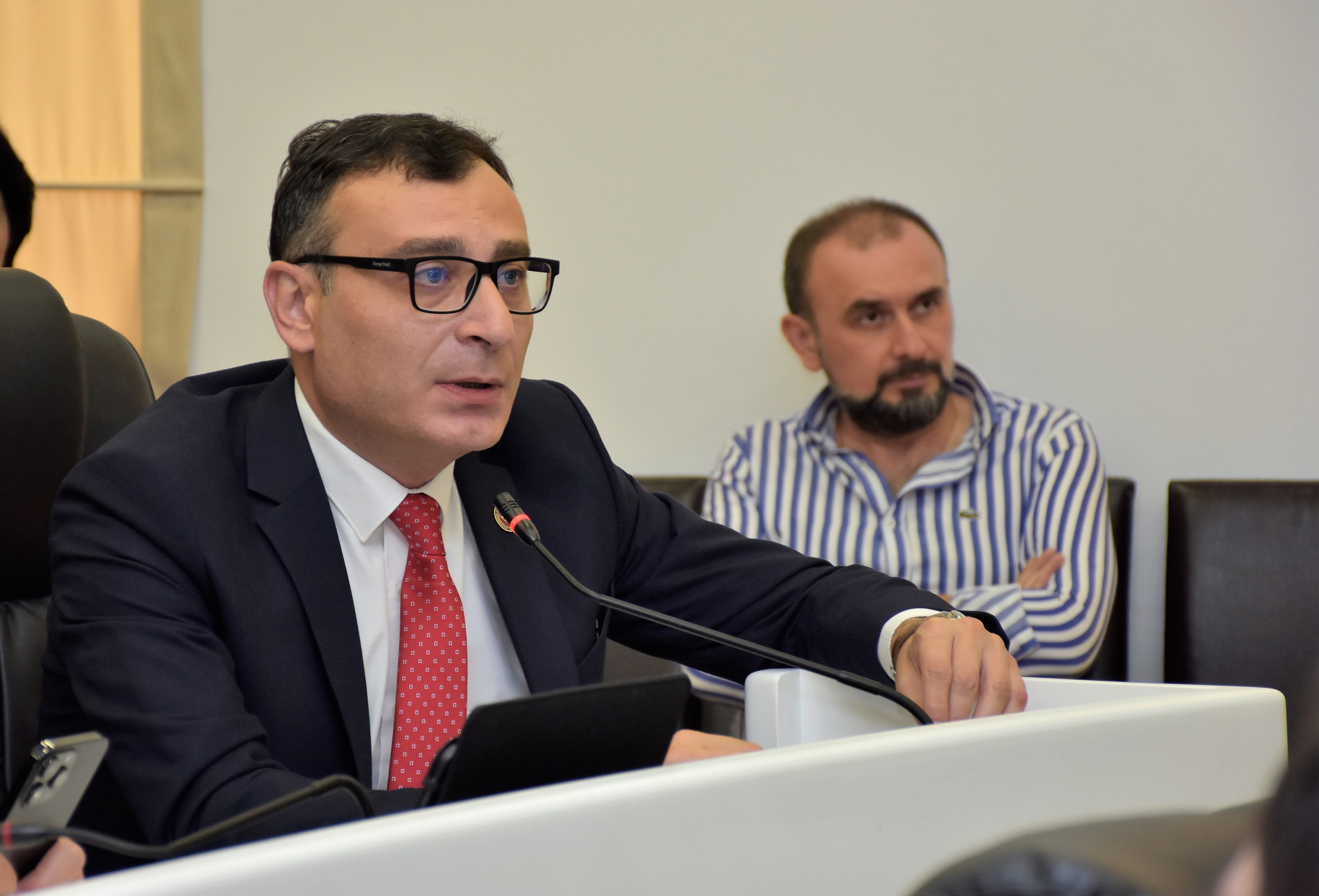 უმაღლესმა საბჭომ რიგგარეშე სესიაზე  „აჭარის ავტონომიური რესპუბლიკის 2023 წლის რესპუბლიკური ბიუჯეტის შესახებ“ კანონში შესატანი ცვლილება 12 ხმით დაამტკიცა