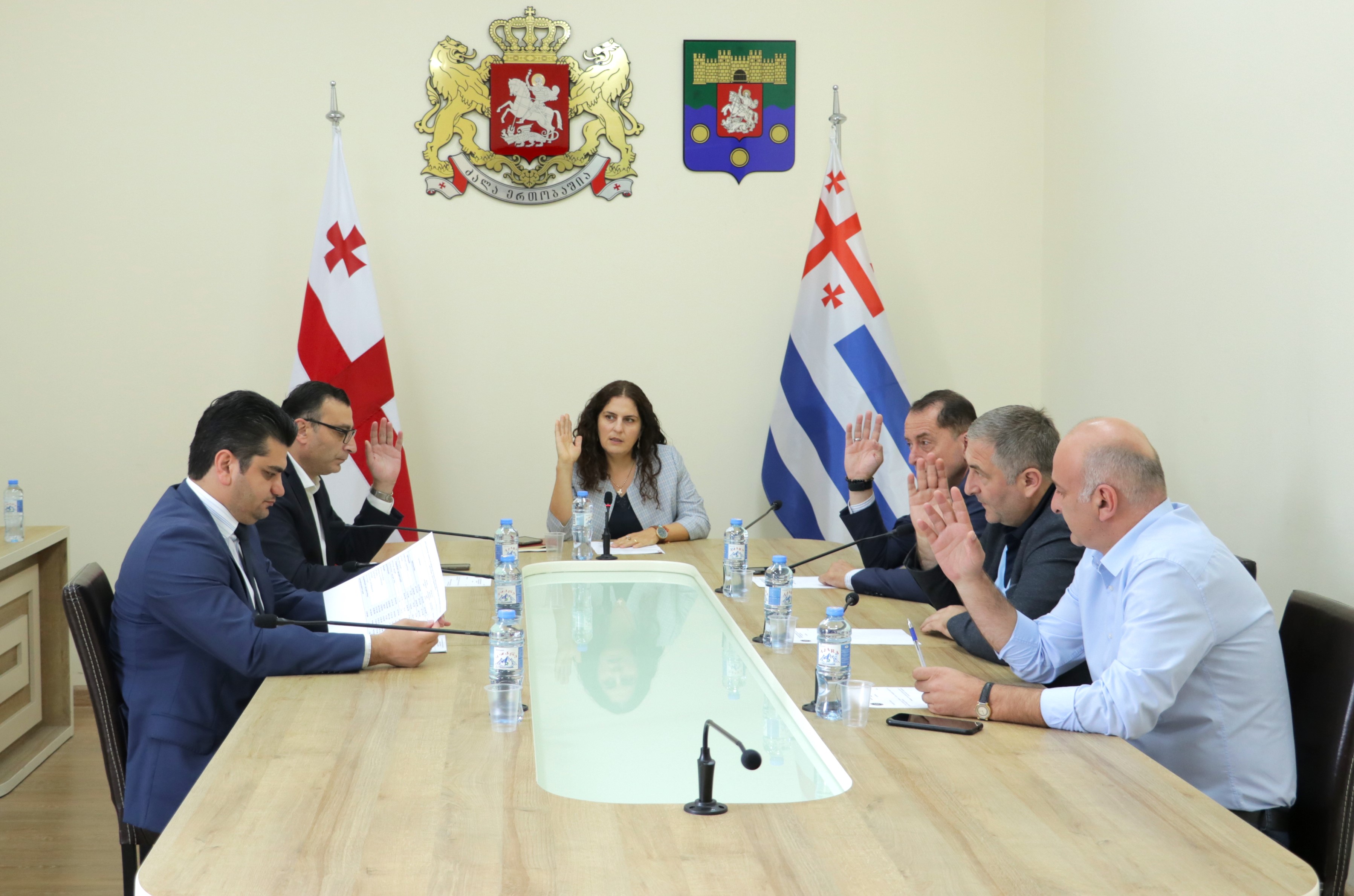 2023 წლის რესპუბლიკური ბიუჯეტის ორი კვარტლის შესრულების მიმოხილვა ბიუროს წარედგინება