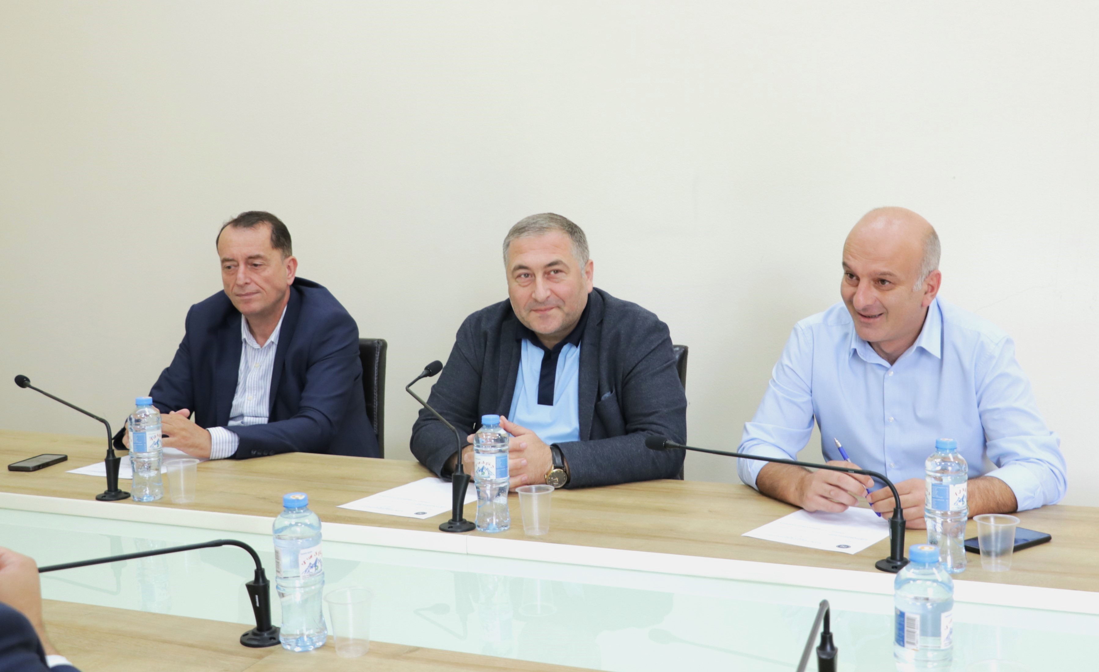 2023 წლის რესპუბლიკური ბიუჯეტის ორი კვარტლის შესრულების მიმოხილვა ბიუროს წარედგინება