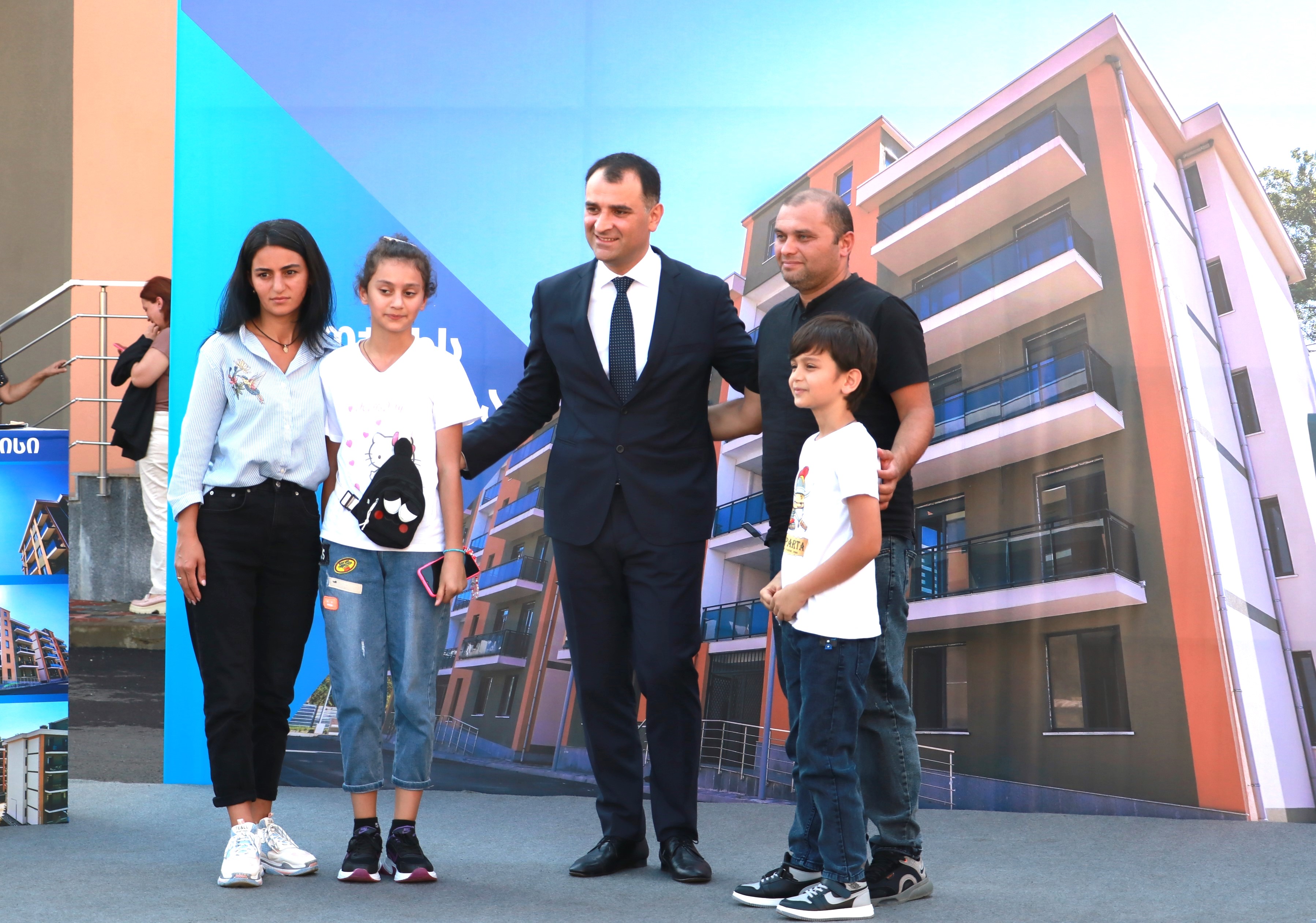 ახალმოსახლეობა ბათუმში &nbsp;ასმა ოჯახმა იზეიმა