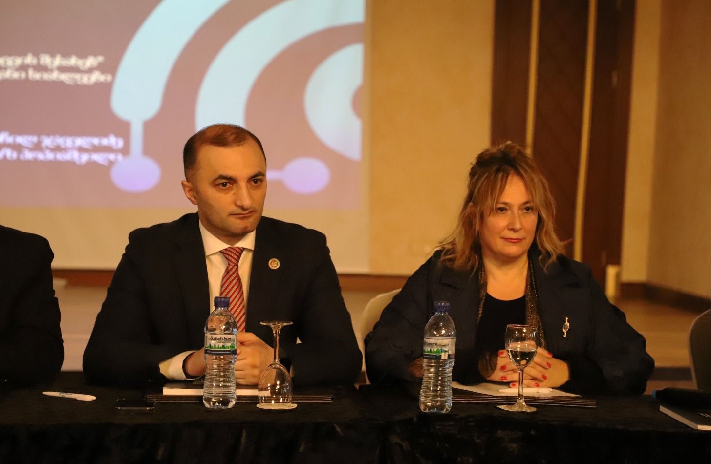 საინფორმაციო შეხვედრა საჯარო და კერძო სექტორის წარმომადგენლებთან