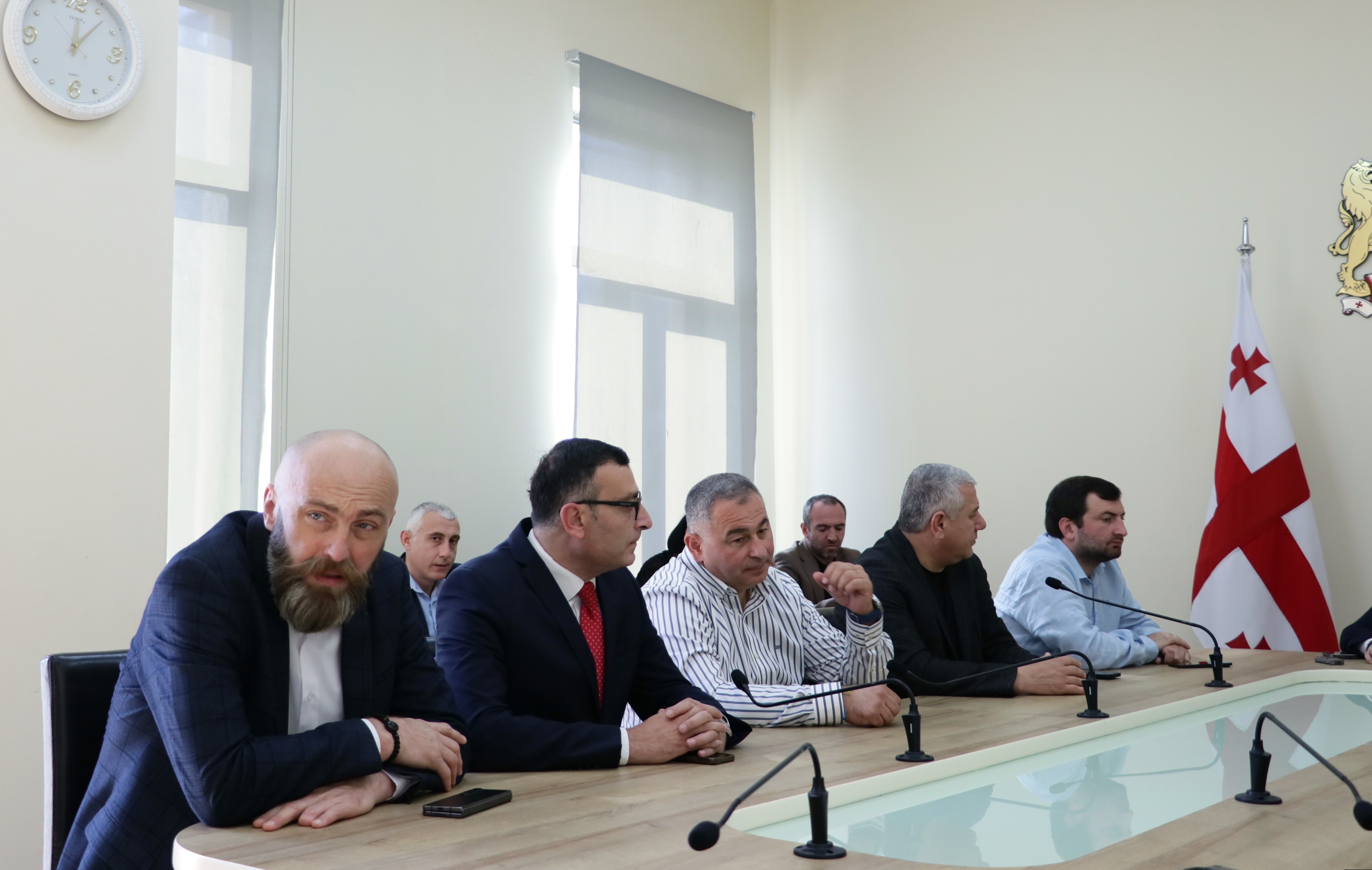 ბიუროს სხდომა