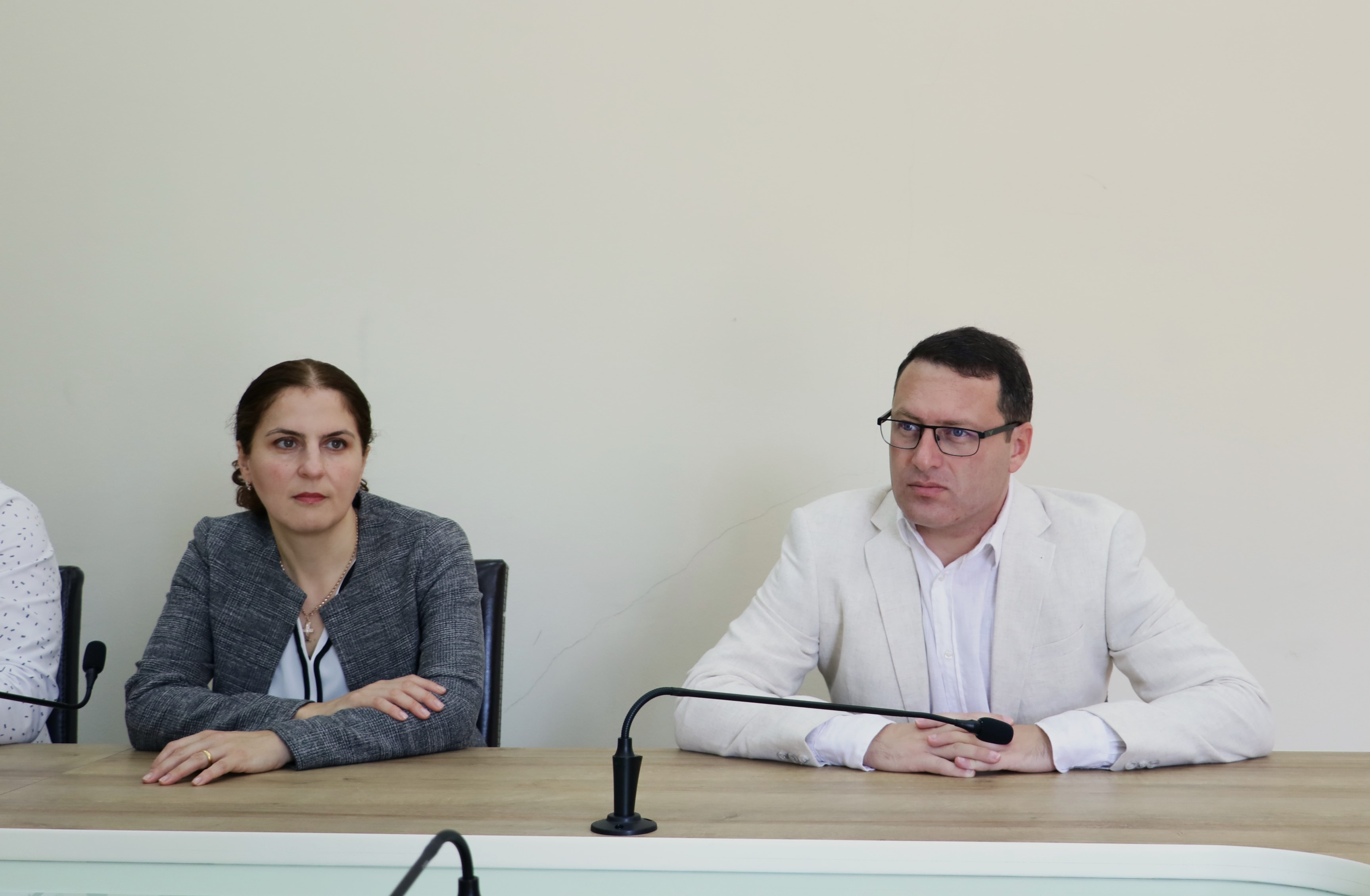 ბიუროს სხდომა