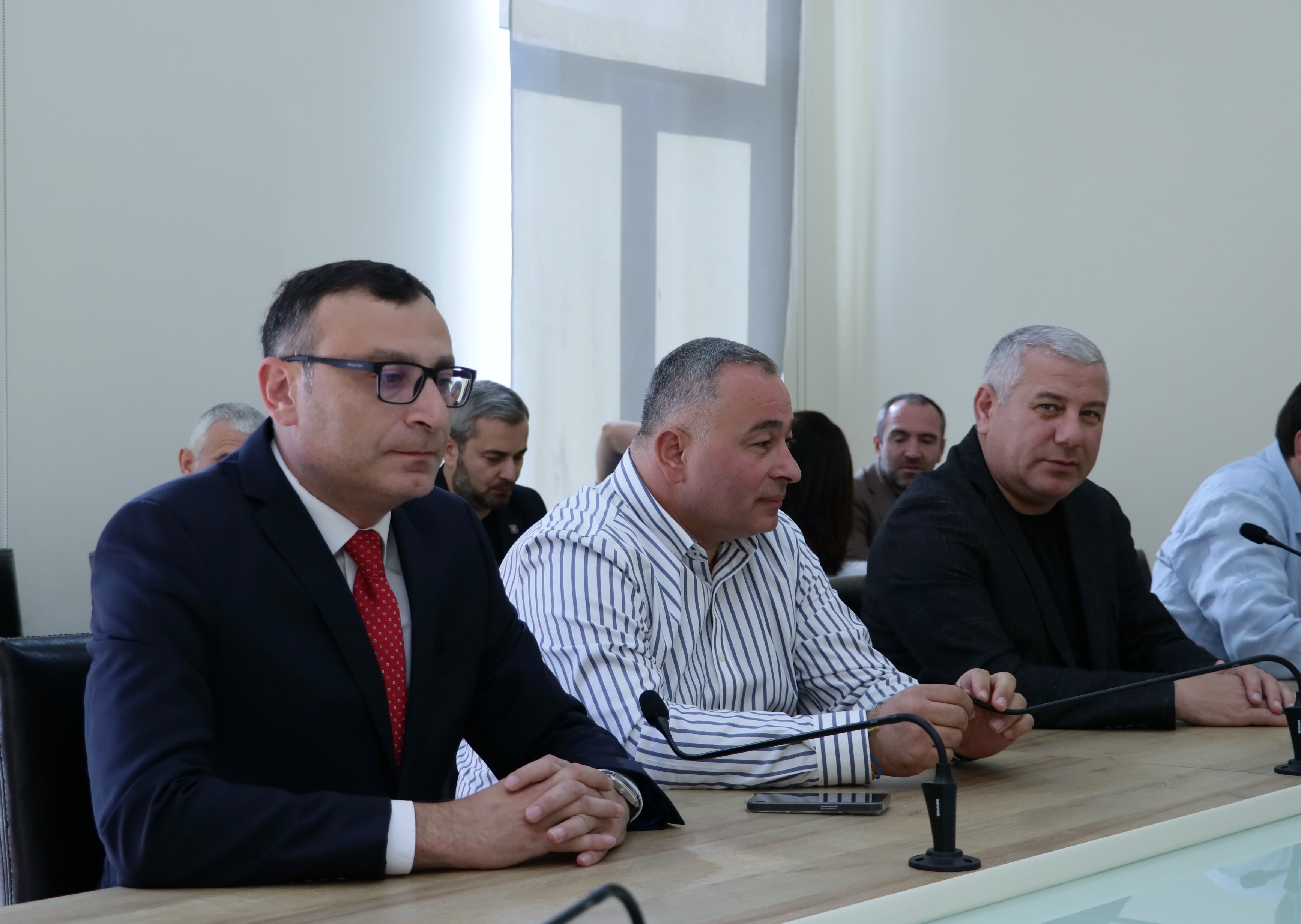 ბიუროს სხდომა