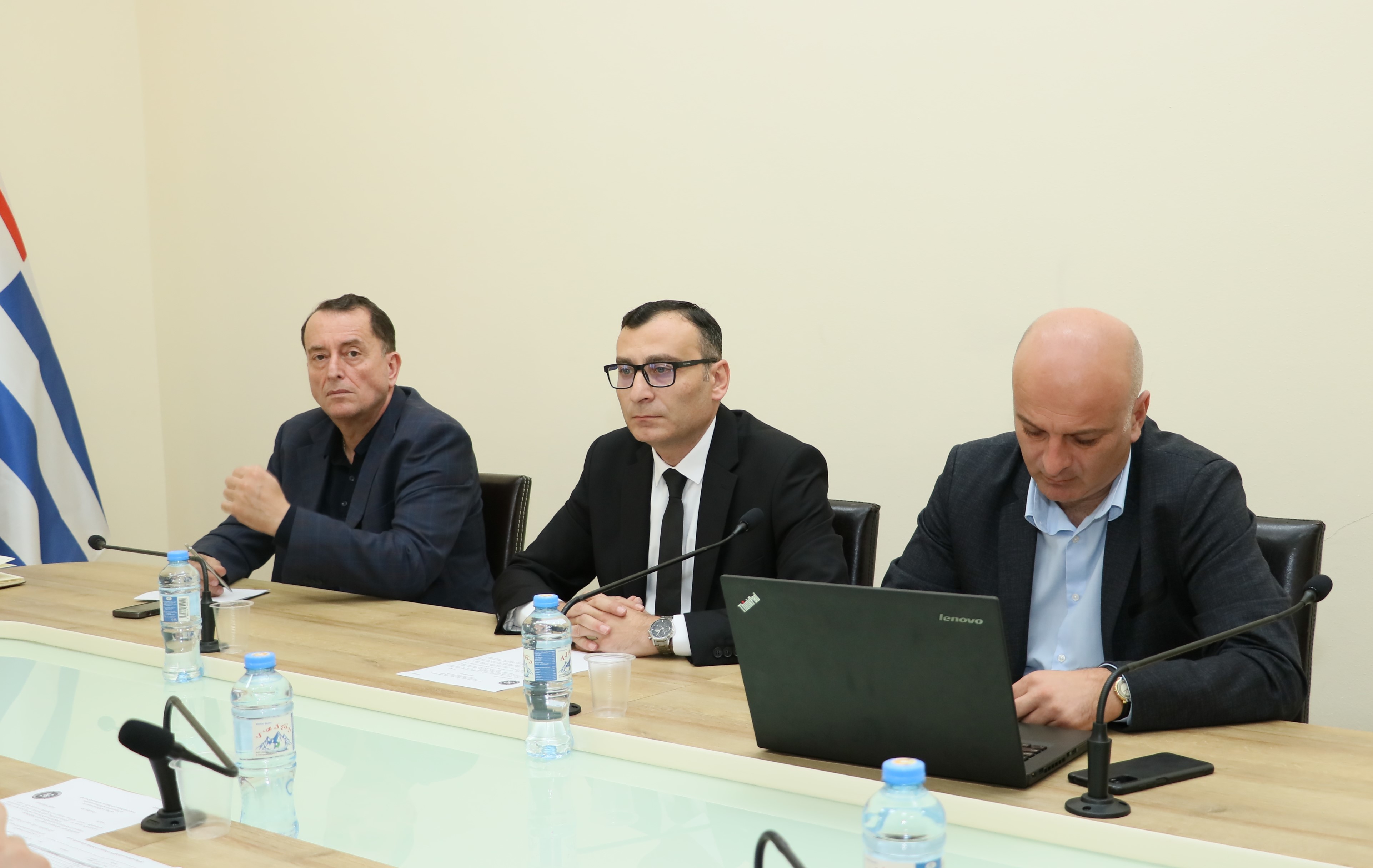 2024 წლის რესპუბლიკური ბიუჯეტის შესახებ კანონპროექტი საფინანსო-საბიუჯეტო და ეკონომიკურ საკითხთა  კომიტეტის სხდომაზე განიხილეს