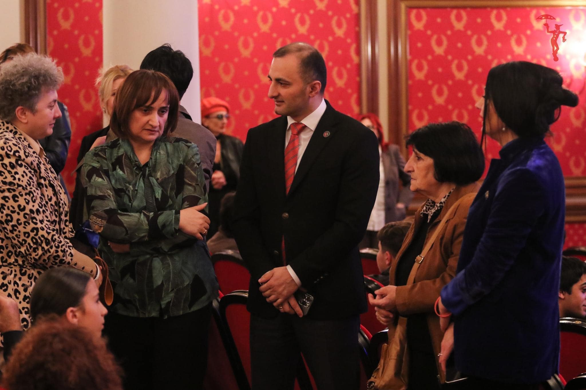 ''პირველი ავტოგრაფის'' გამარჯვებულები დაჯილდოვდნენ