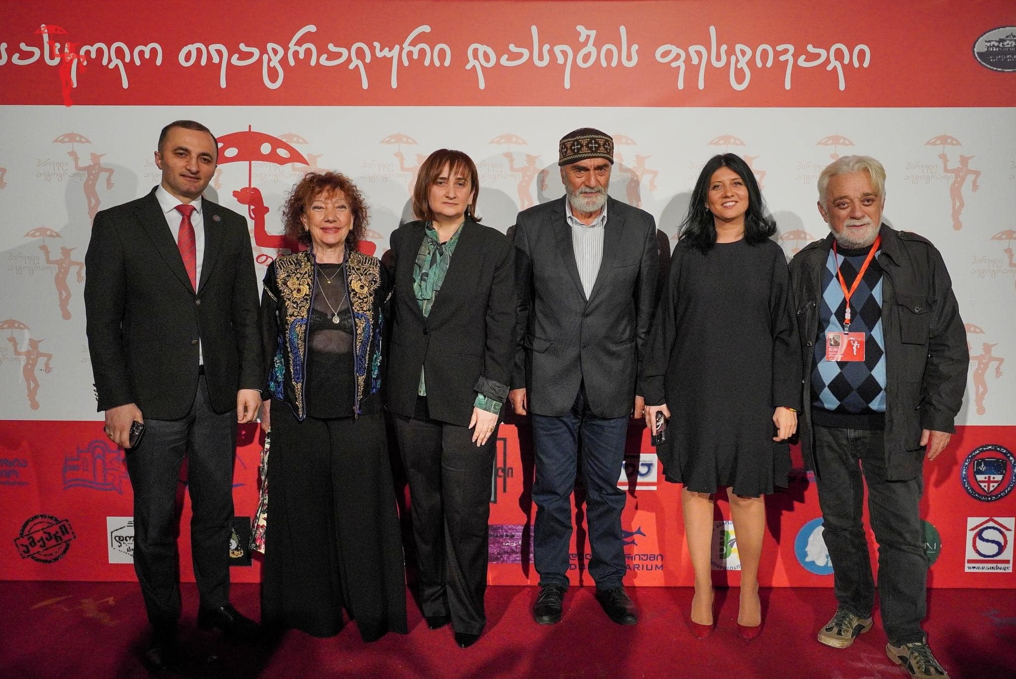 ''პირველი ავტოგრაფის'' გამარჯვებულები დაჯილდოვდნენ