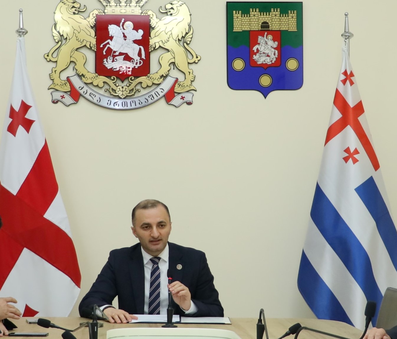 ბიუროს სხდომა