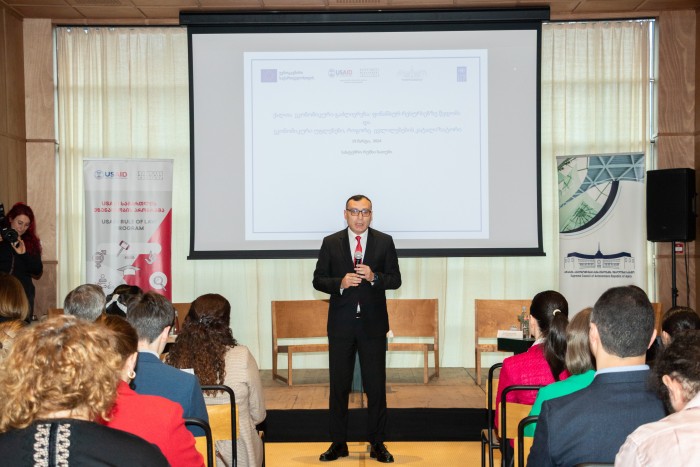 ბათუმში ქალთა ეკონომიკური გაძლიერების საკითხებზე კონფერენცია გაიმართა