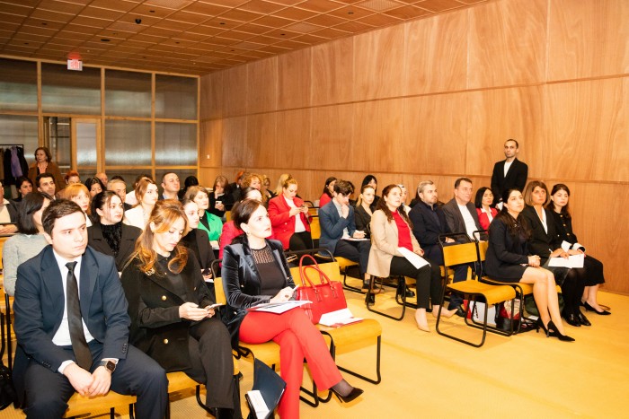 ბათუმში ქალთა ეკონომიკური გაძლიერების საკითხებზე კონფერენცია გაიმართა