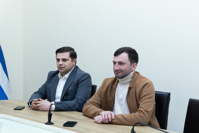 ბიუროს სხდომა 