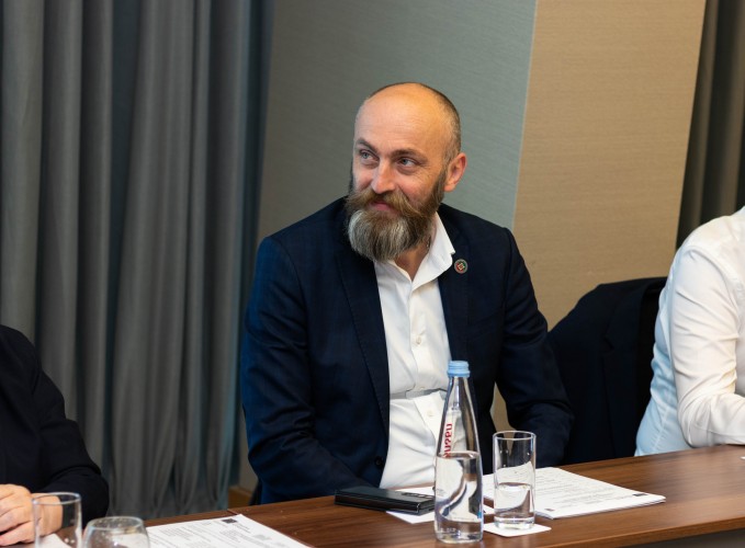 სამუშაო შეხვედრა თემატური მოკვლევის საკითხებზე