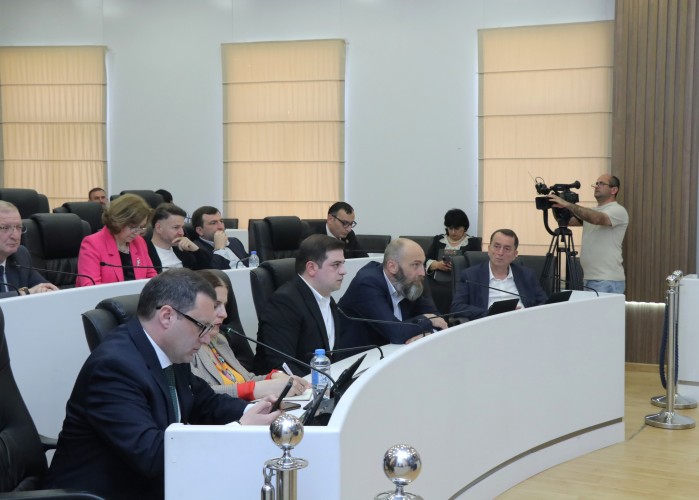 აჭარის უმაღლეს საბჭოში, „მინისტრის საათის“ ფორმატში, ფინანსთა და ეკონომიკის მინისტრს - ჯაბა ფუტკარაძეს მოუსმინეს