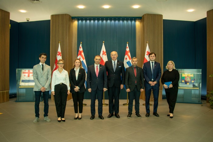 დავით გაბაიძემ პეტრ კუბერნატს უმასპინძლა