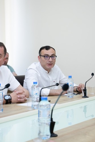      საფინანსო-საბიუჯეტო და ეკონომიკურ საკითხთა კომიტეტში „ბათუმის ბულვარის“ დირექტორის ანგარიში მოისმინეს 