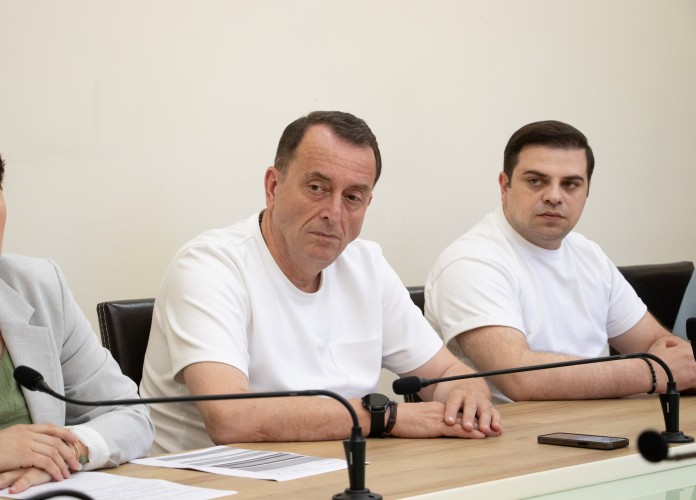 ბიუროს სხდომა