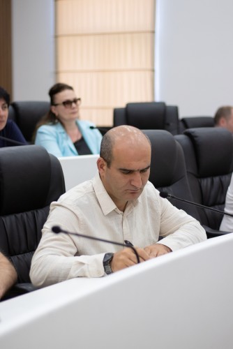 სამუშაო შეხვედრა კვლევითი საქმიანობის გაძლიერების თაობაზე