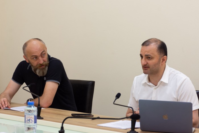 საკონსტიტუციო, იურიდიულ და საპროცედურო საკითხთა კომიტეტის სხდომა