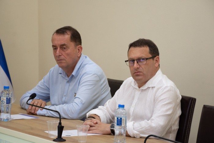 წამყვან კომიტეტში კორექტირებულ ბიუჯეტს მხარი დაუჭირეს