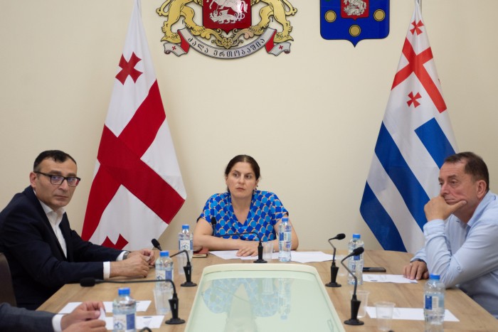 წამყვან კომიტეტში კორექტირებულ ბიუჯეტს მხარი დაუჭირეს