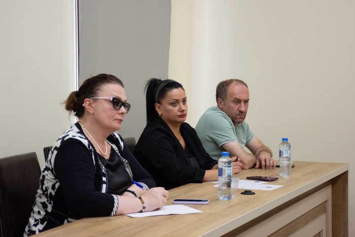 წამყვან კომიტეტში კორექტირებულ ბიუჯეტს მხარი დაუჭირეს