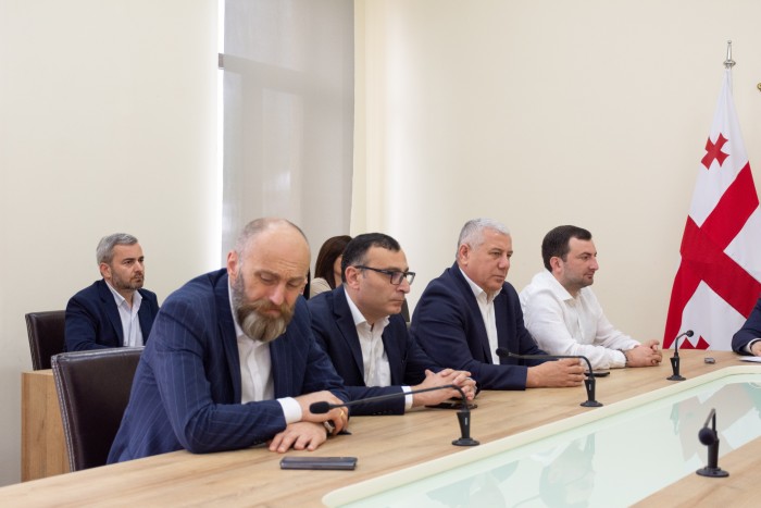 ბიუროს სხდომა