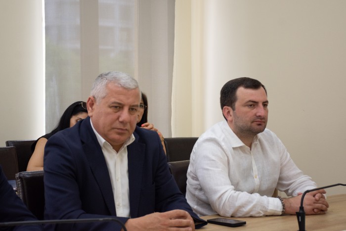 ბიუროს სხდომა