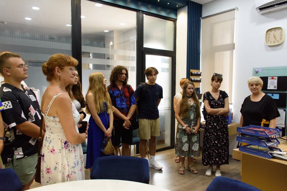 აჭარის უმაღლეს საბჭოს პოლონელი ახალგაზრდები ეწვივნენ