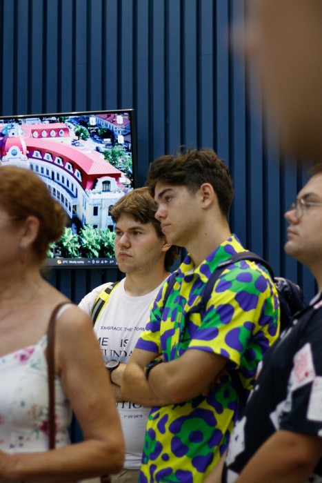 აჭარის უმაღლეს საბჭოს პოლონელი ახალგაზრდები ეწვივნენ