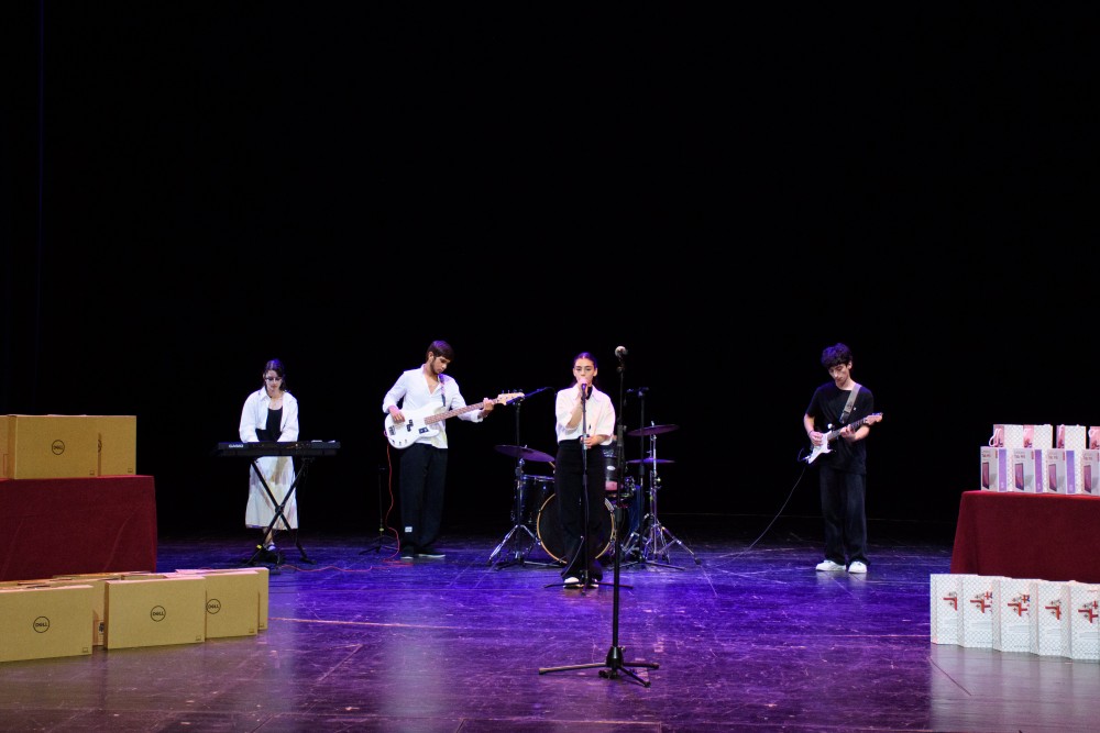 საგნობრივ ოლიმპიადასა და კონკურსებში გამარჯვებულების დაჯილდოება 