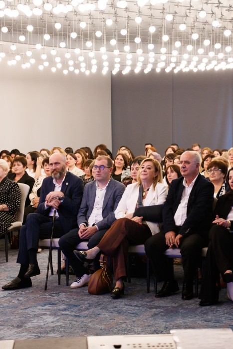 გამარჯვებული პედაგოგების დაჯილდოება