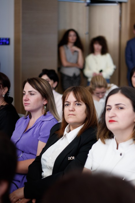 გამარჯვებული პედაგოგების დაჯილდოება