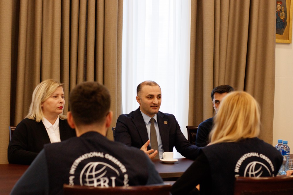 დავით გაბაიძე საერთაშორისო რესპუბლიკური ინსტიტუტის სადამკვირვებლო მისიის წარმომადგენლებს შეხვდა