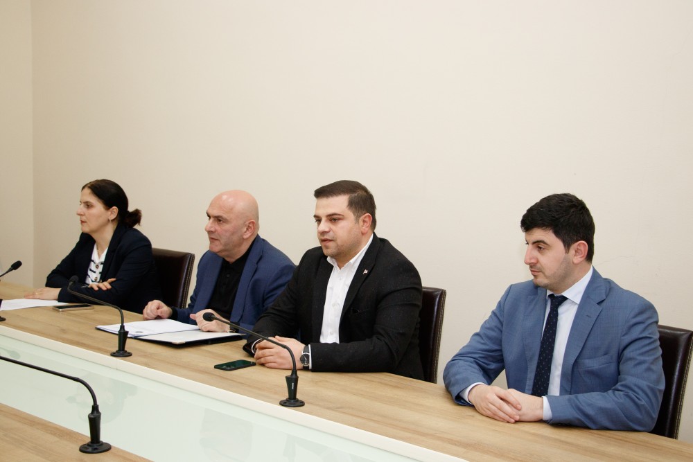 ბიუროს სხდომა