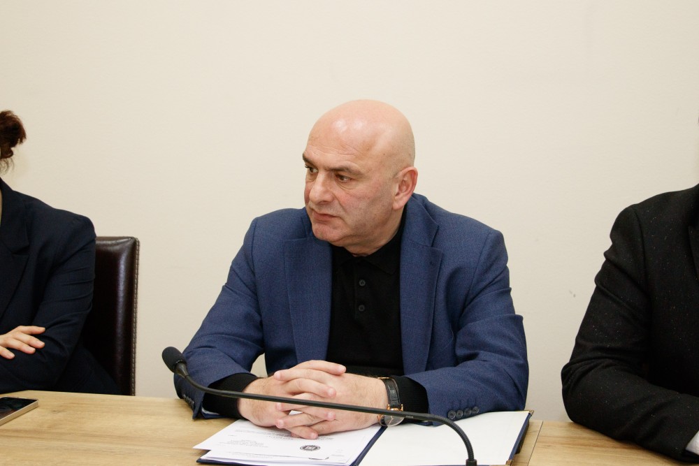 ბიუროს სხდომა