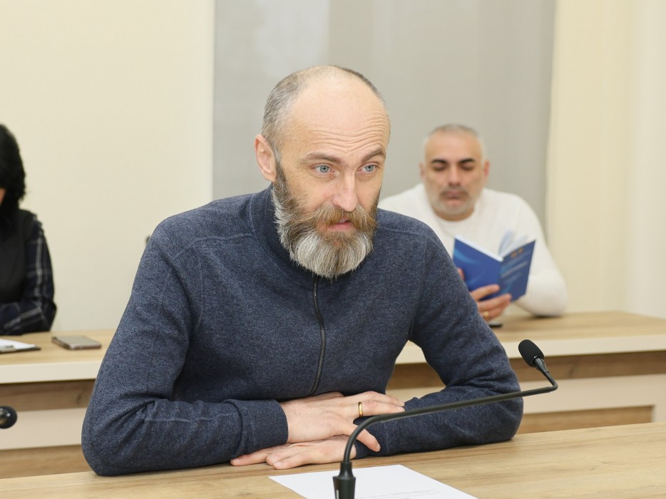 მამუკა თურმანიძე საკონსტიტუციო, იურიდიულ და საპროცედურო საკითხთა კომიტეტის თავმჯდომარის მოადგილედ აირჩიეს