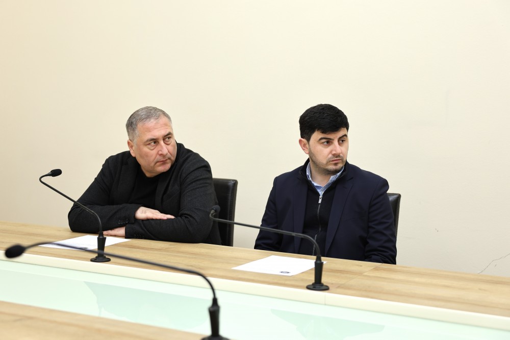 საკონსტიტუციო, იურიდიულ და საპროცედურო საკითხთა კომიტეტის სხდომაზე უსკო წევრობის კანდიდატებს მოუსმინეს