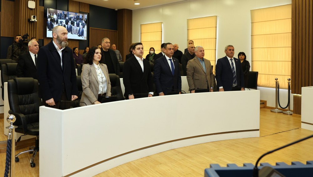 უმაღლეს საბჭოში საგაზაფხულო სესია გაიხსნა