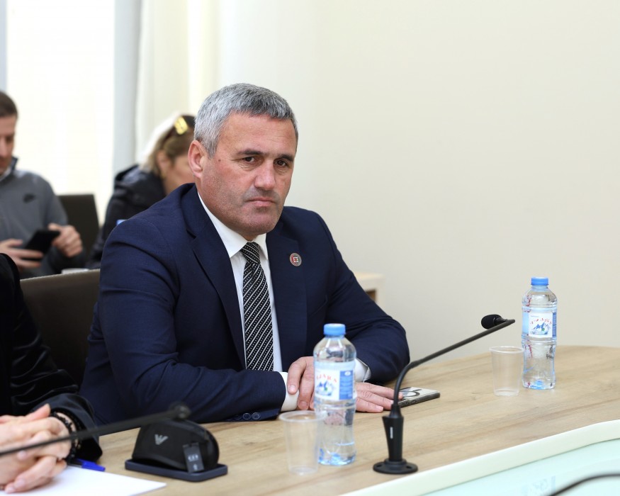 სამუშაო შეხვედრა უმაღლეს საბჭოში