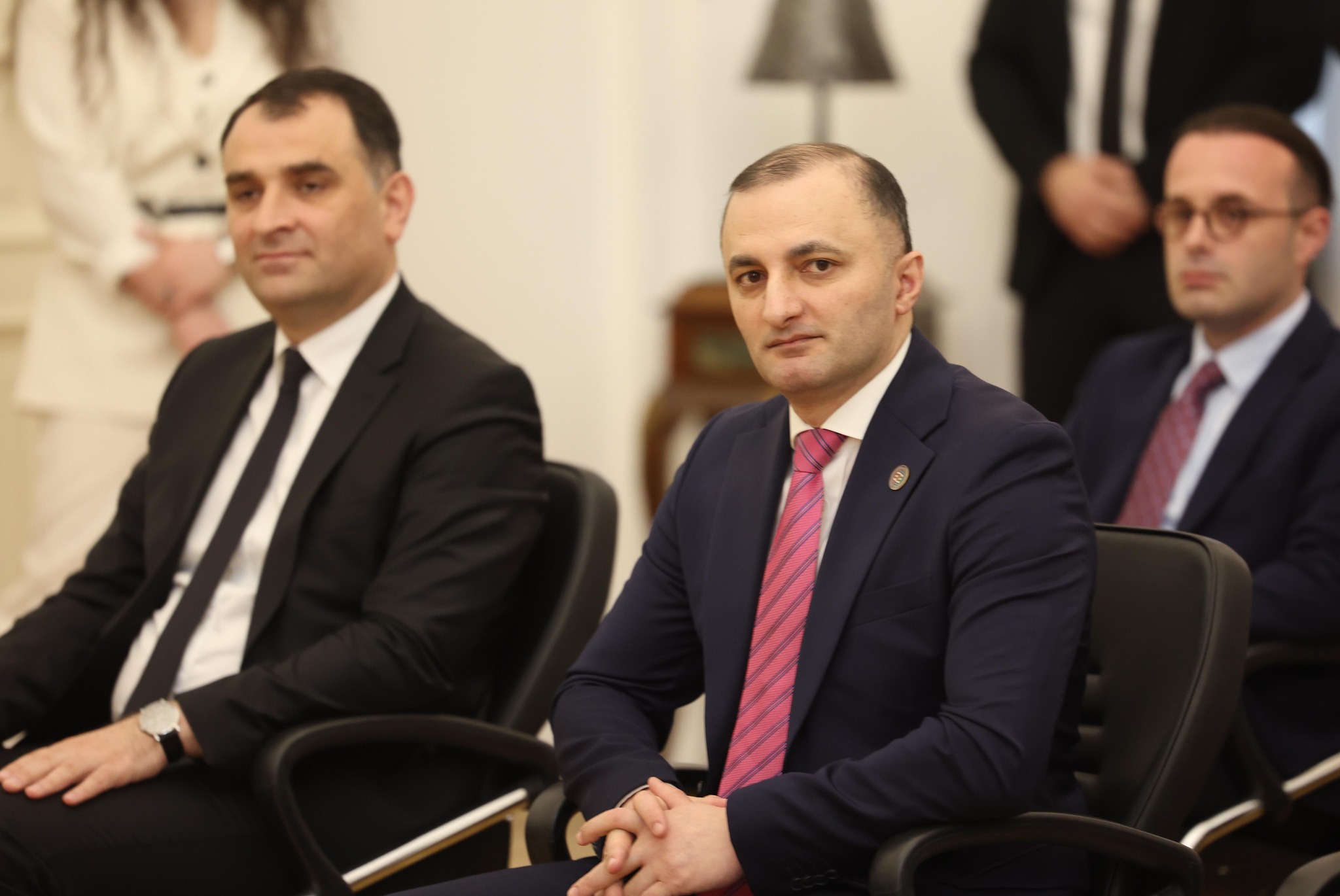 დავით გაბაიძე საკონსტიტუციო სასამართლოში ახლად განწესებული მოსამართლის, რევაზ ნადარაიას ფიცის დადების ცერემონიას დაესწრო